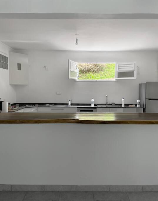 Spacieux Appartement A La Villa Montagne Le Carbet Extérieur photo